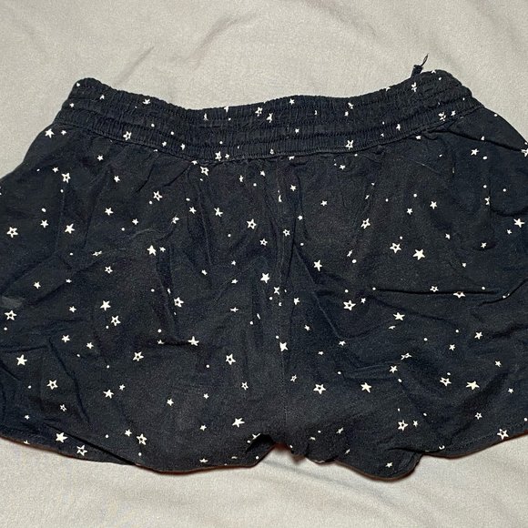 Hollister Comfy Shorts - Picture 2 of 3
